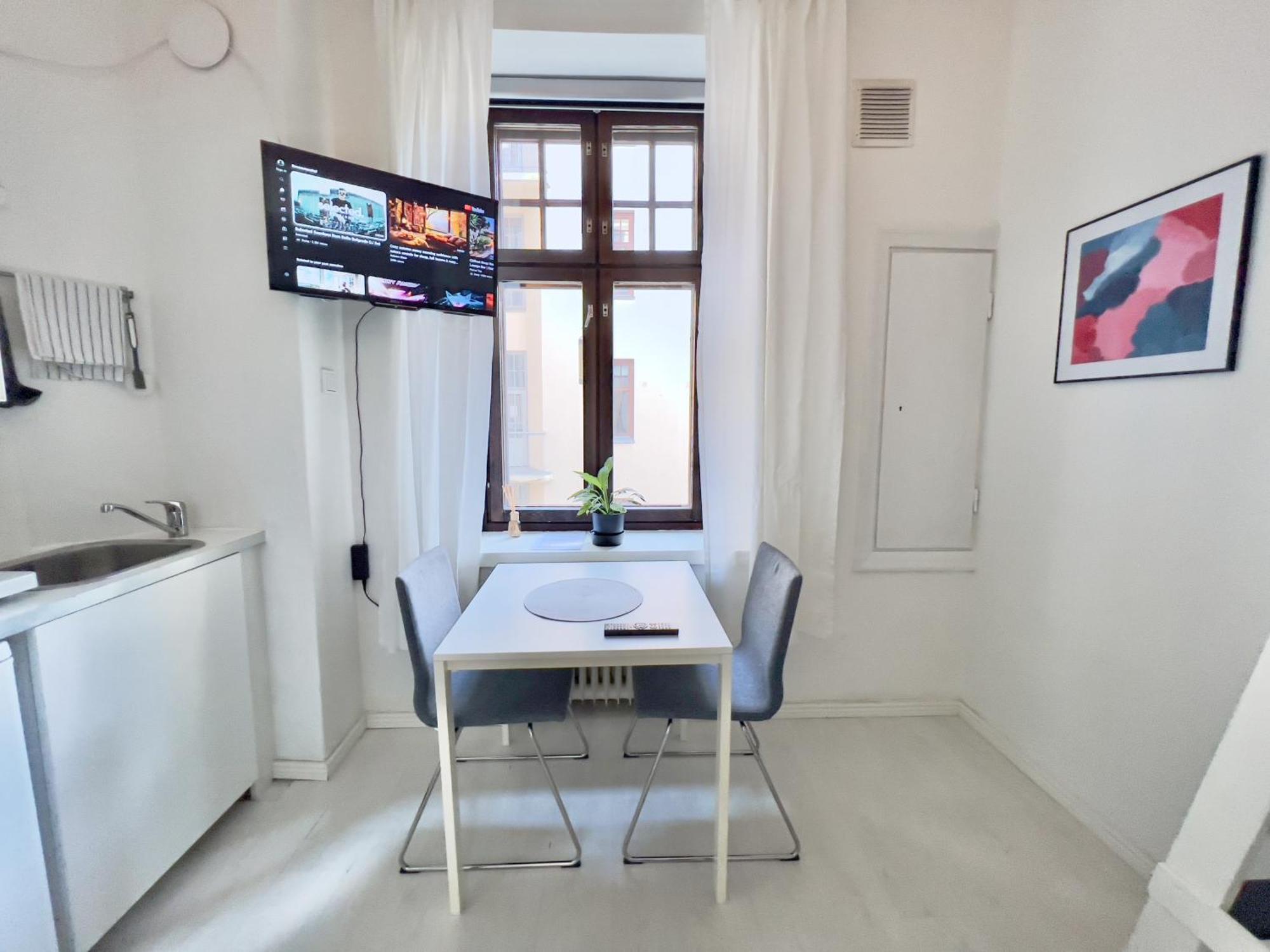 Dainty Central Apartment Helsinki Esterno foto